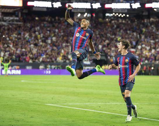 必一官方网站-世纪大战小胜，巴萨主力替补渐分明