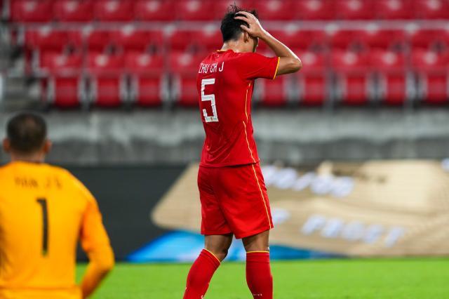 必一运动-中超宠儿+国足队长上演乌龙 范志毅接班人易主？